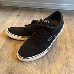 Oakley Men's Black Canvas Sneakers